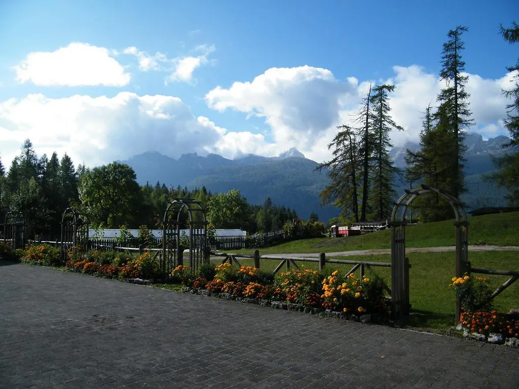 Fattoria Meneguto Agriturismo Degasper Giorgio Cortina d'Ampezzo Italië