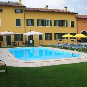 Landhuis Colombarola, Sona